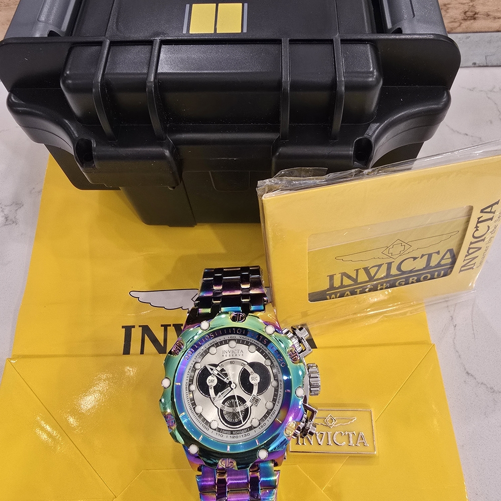 New Invicta Iridescent Watch with Racing Black Case Pro Diver Men's 55mm.